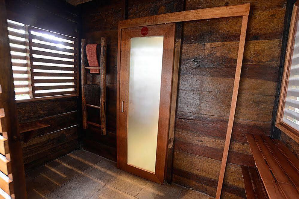 Jamu Lodge Puerto Montufar Dış mekan fotoğraf